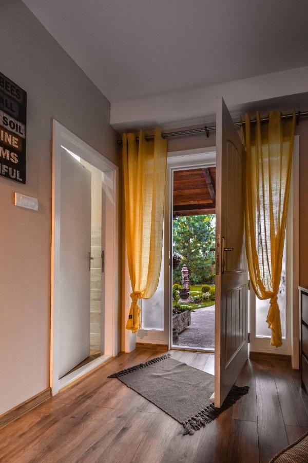Natura Apartment Belgrad Exteriör bild